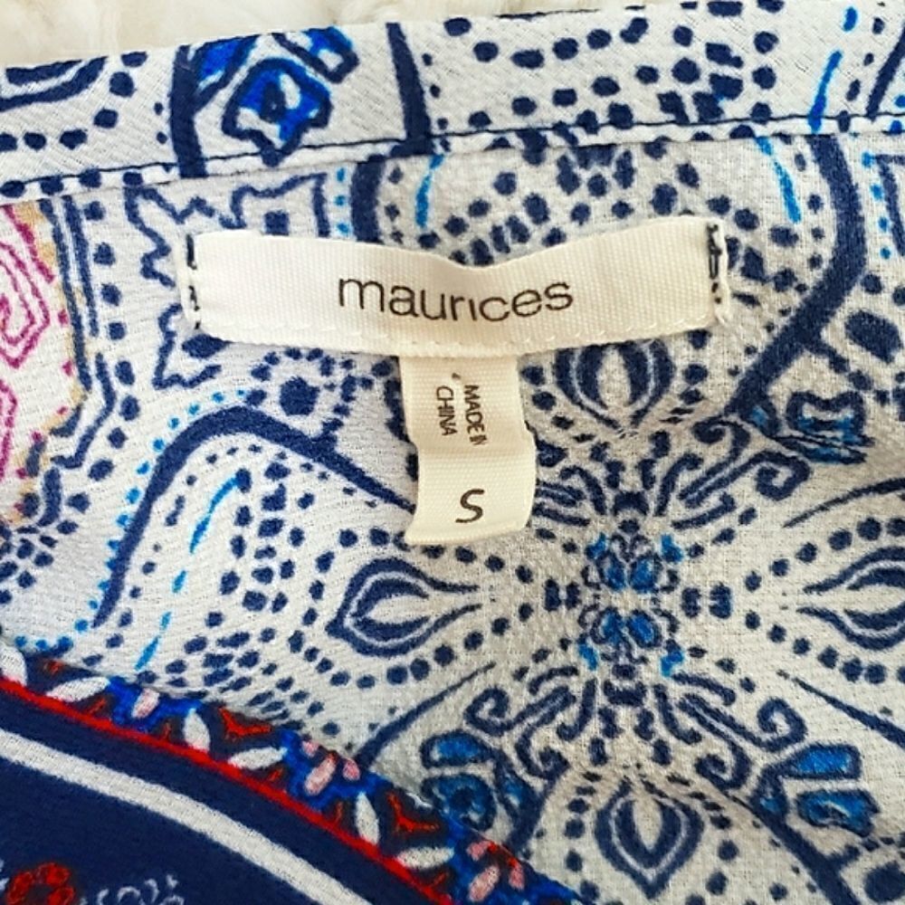 Cold Shoulder Border Print Dress - Picture 12 of 13